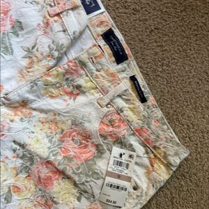 Floral capris